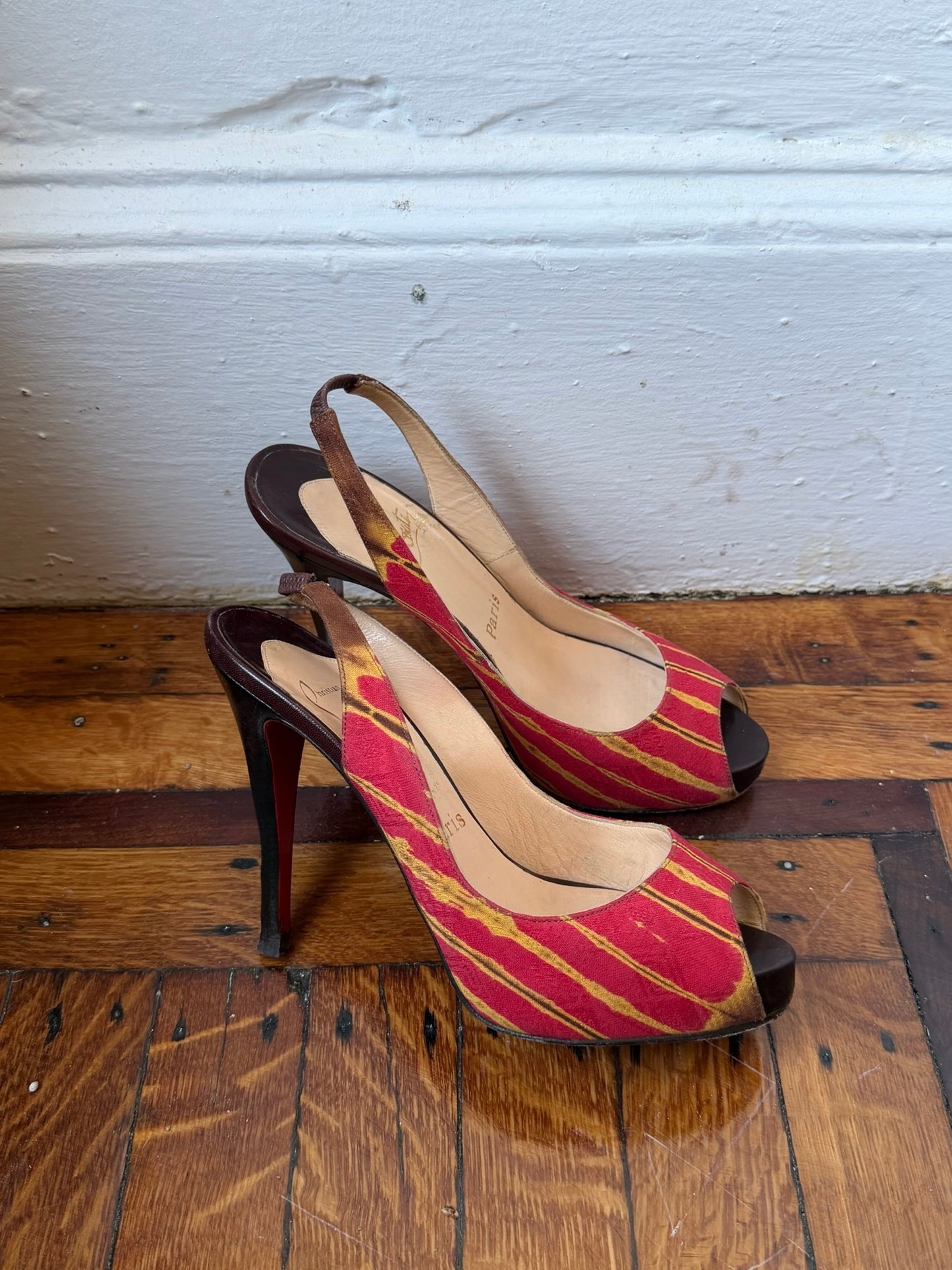 Louboutin | Size 37
