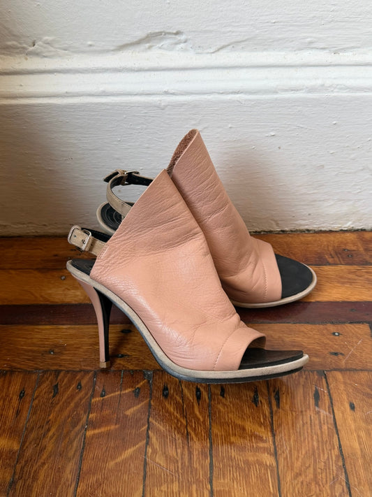 Balenciaga | 37