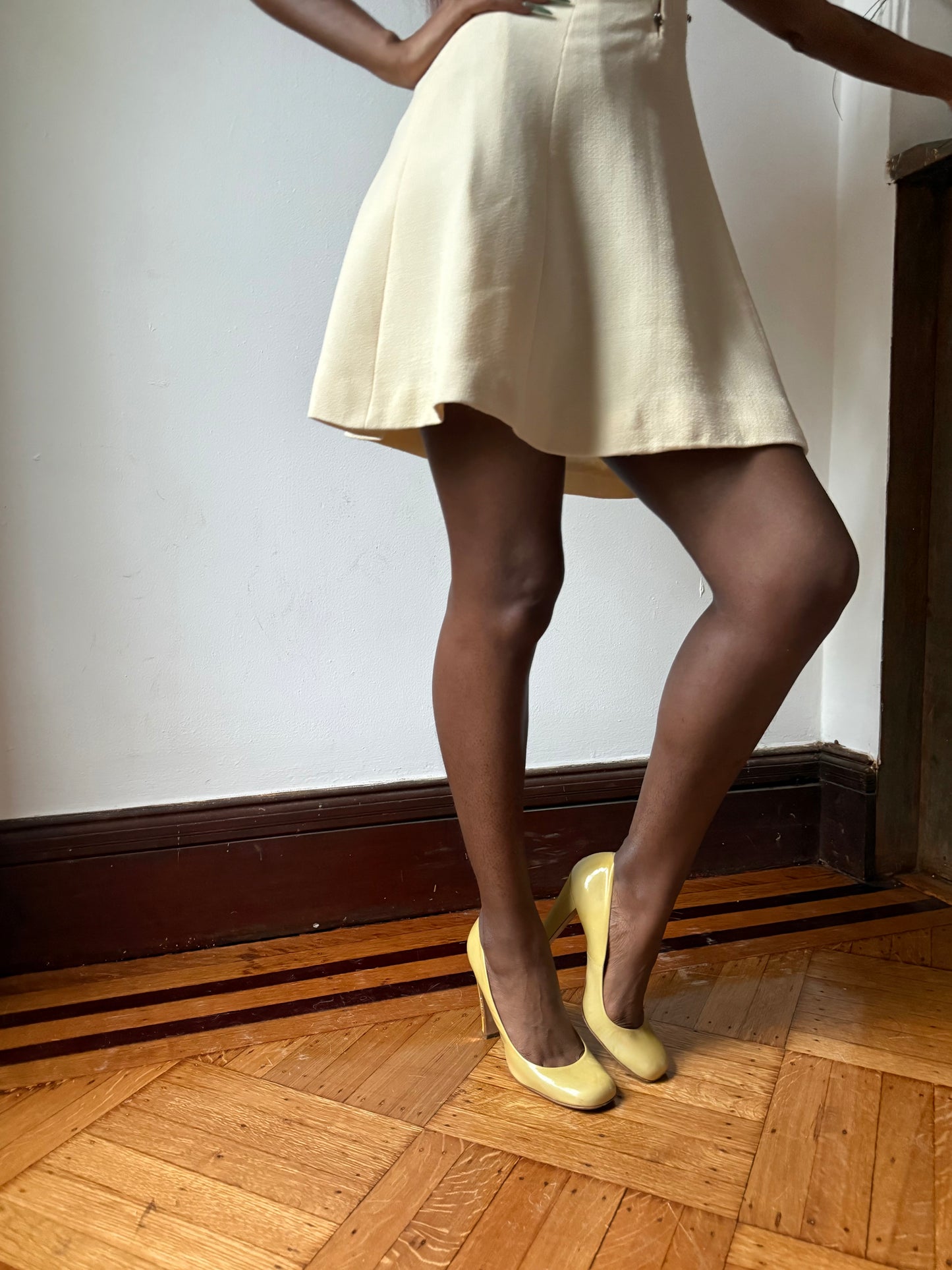 Chanel 2008 Butter Yellow Pumps / Size: 38.5